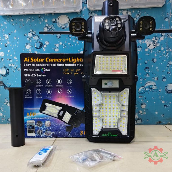 450 Watts Solar Street Light with 4G Triple Lens Camera
